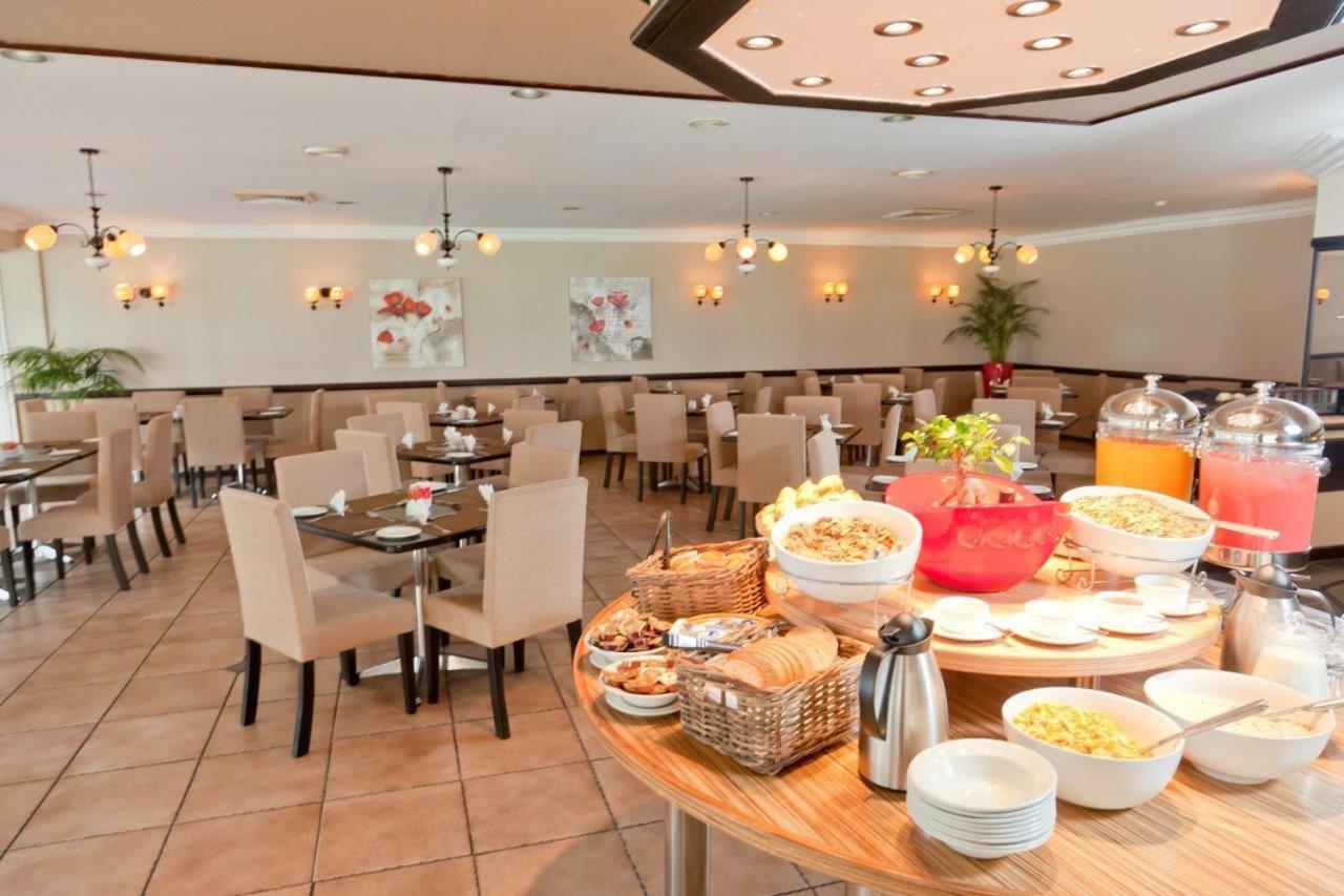 Oudtshoorn Inn Hotel And Conferencing Centre 23/37