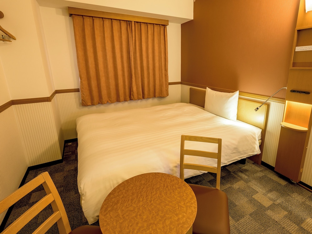 Toyoko Inn Himeji Eki Shinkansen Minami Guchi 30/63