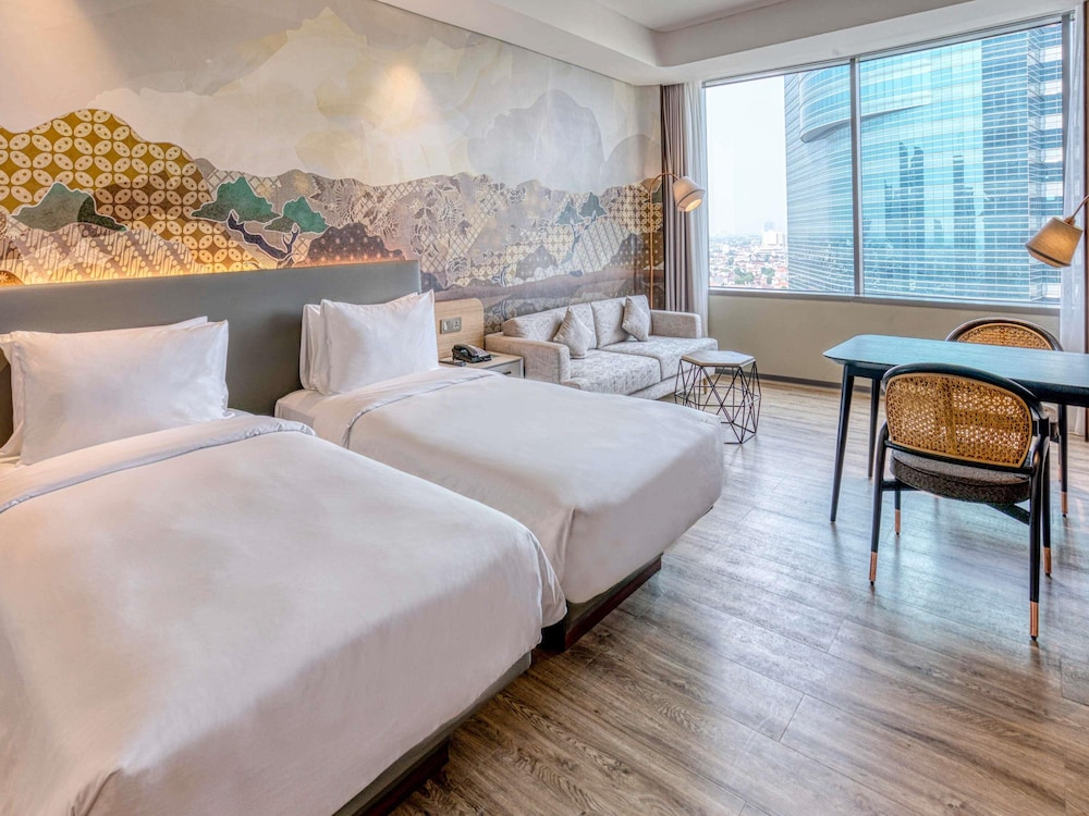 Mercure Jakarta Gatot Subroto 27/78
