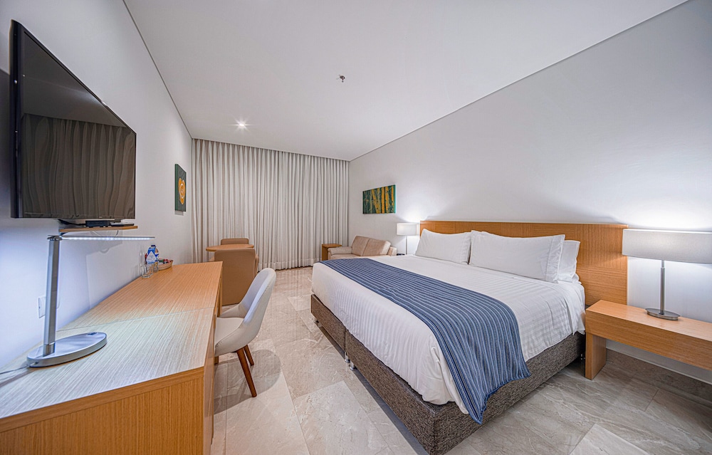 STANDARD, KING BED