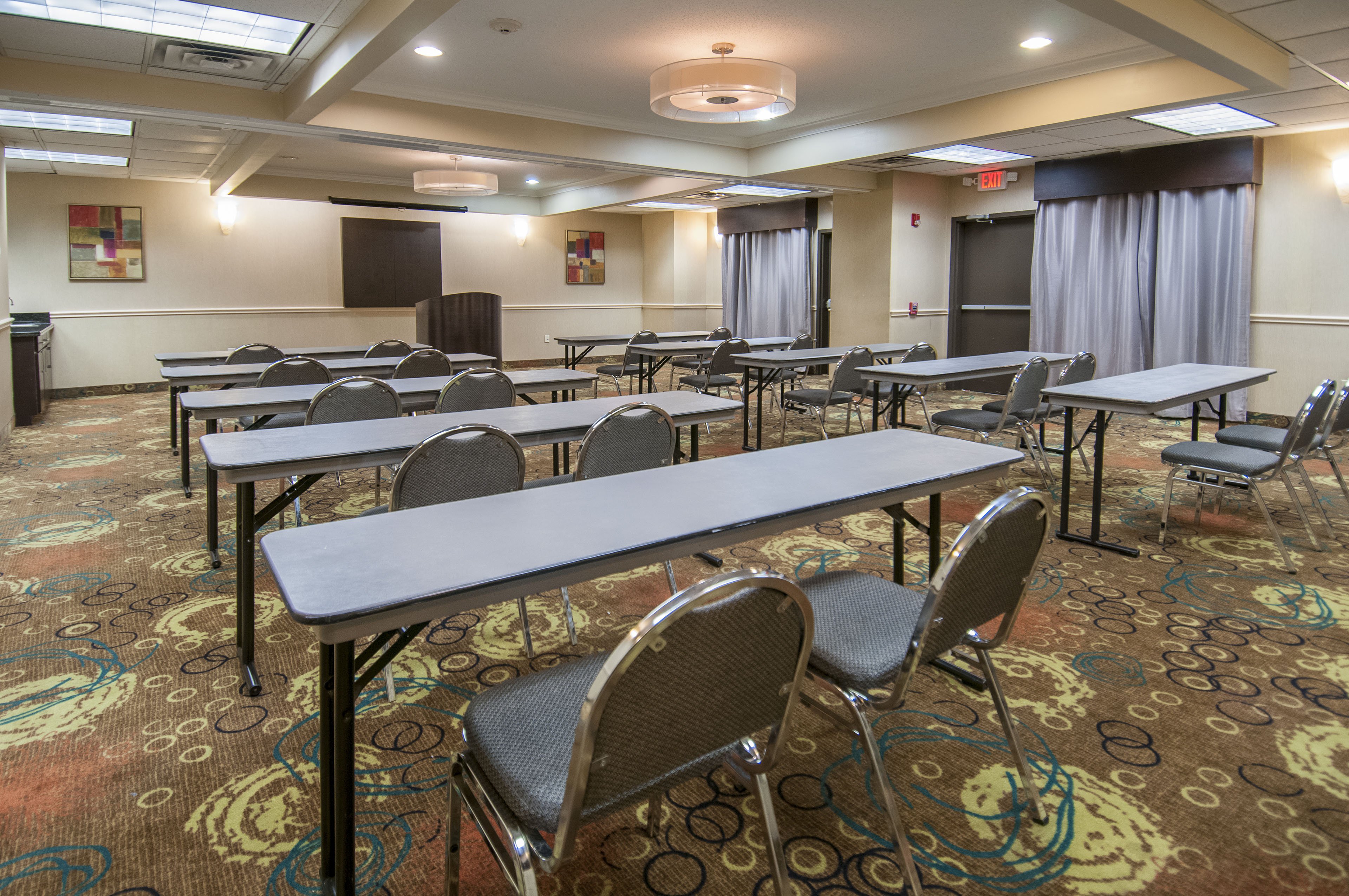 Holiday Inn Express Hotel Suites Houston North Intercontinental 41/48