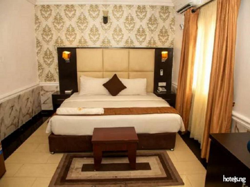De Dreams Hotel & Suite 8/24