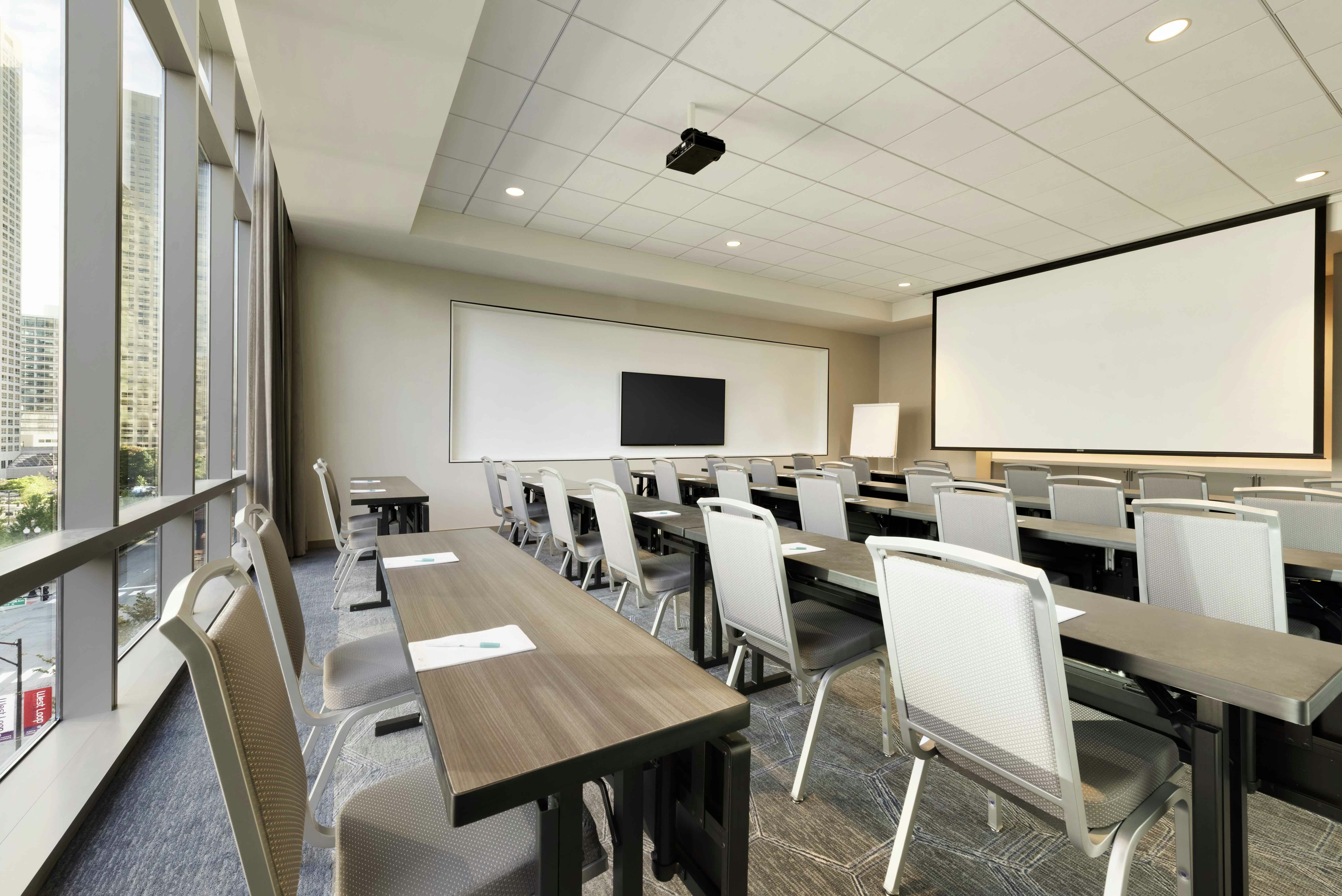 Homewood Suites by Hilton Chicago West Loop Fulton Market Area 36/48