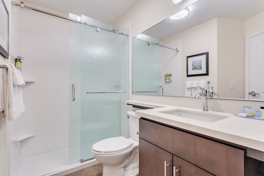 Candlewood Suites Eau Claire I-94 20/43