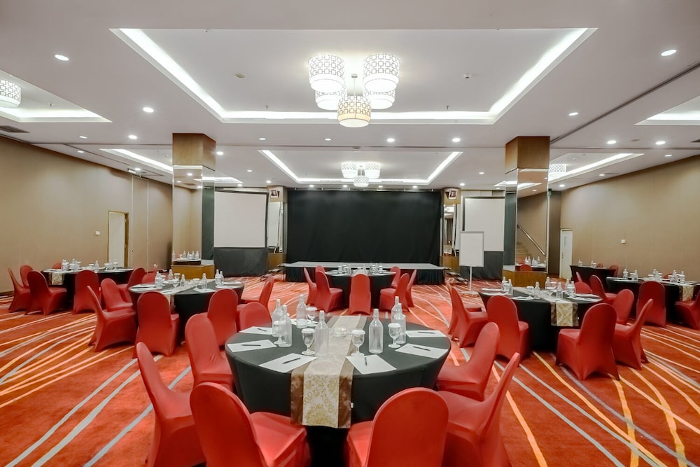 Aston Pluit Hotel and Residence 58/66