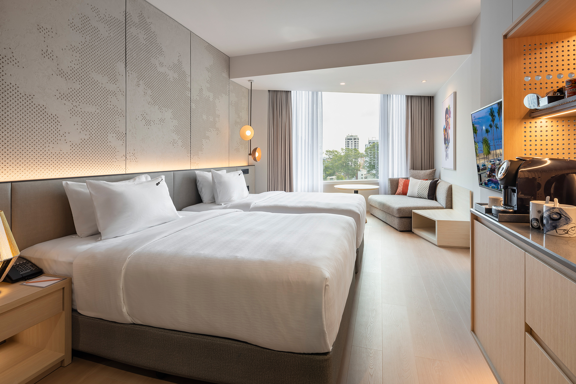 Renovated, Royal, Rock, City View
