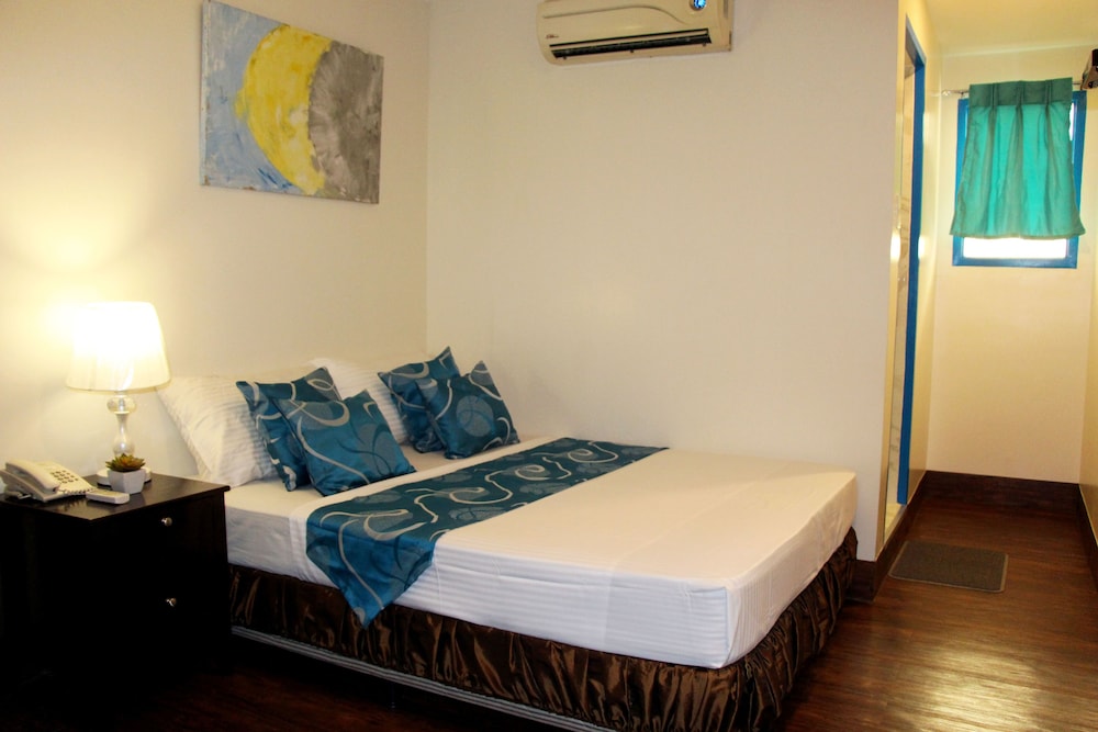 Skyblue Hotel 31/41