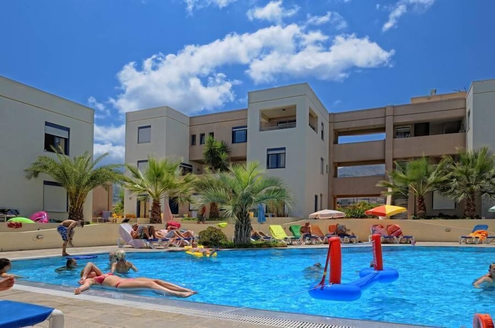Meropi Hotel and Apartments 60/69