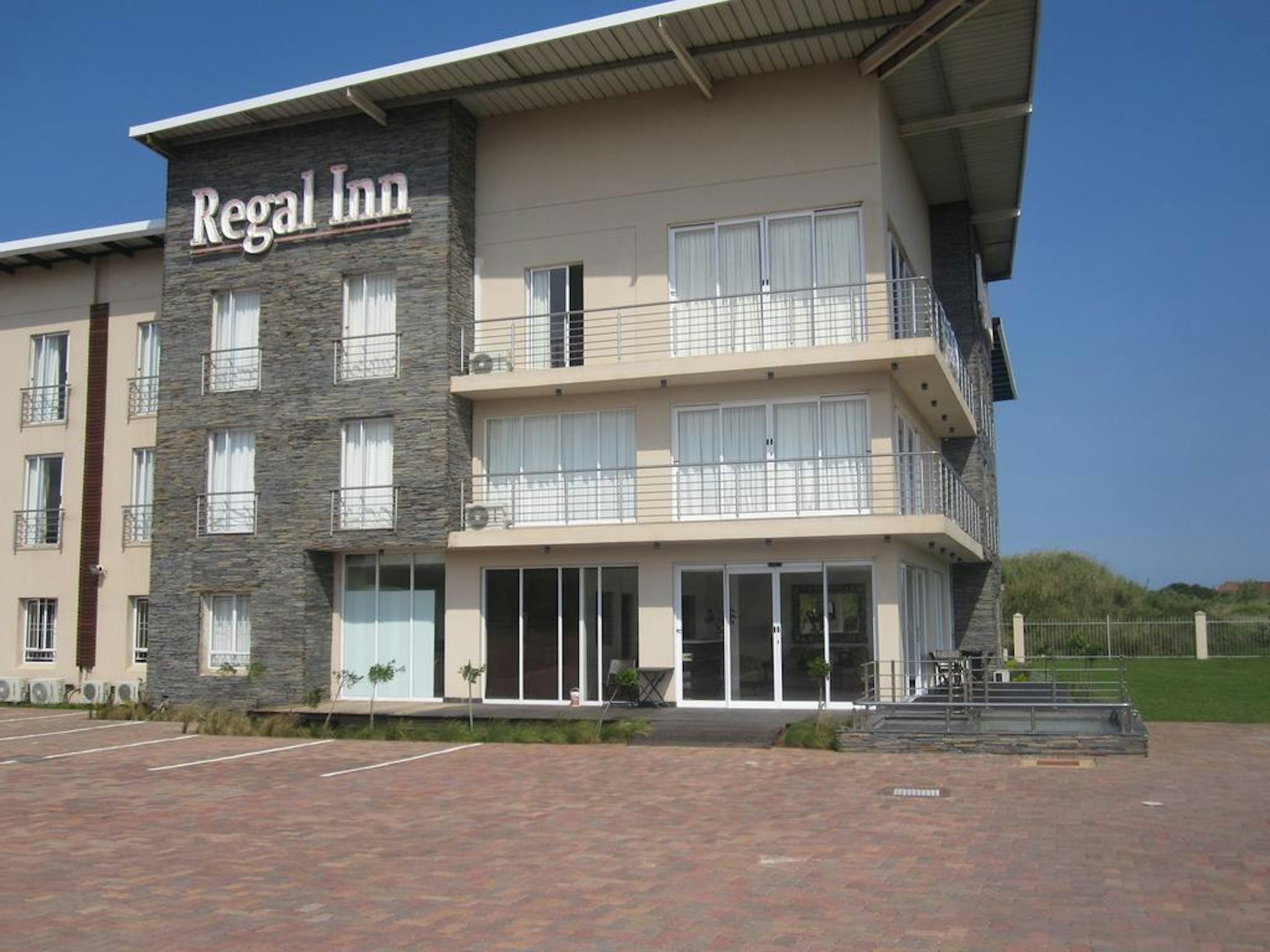 Regal Inn Ballito 3/15