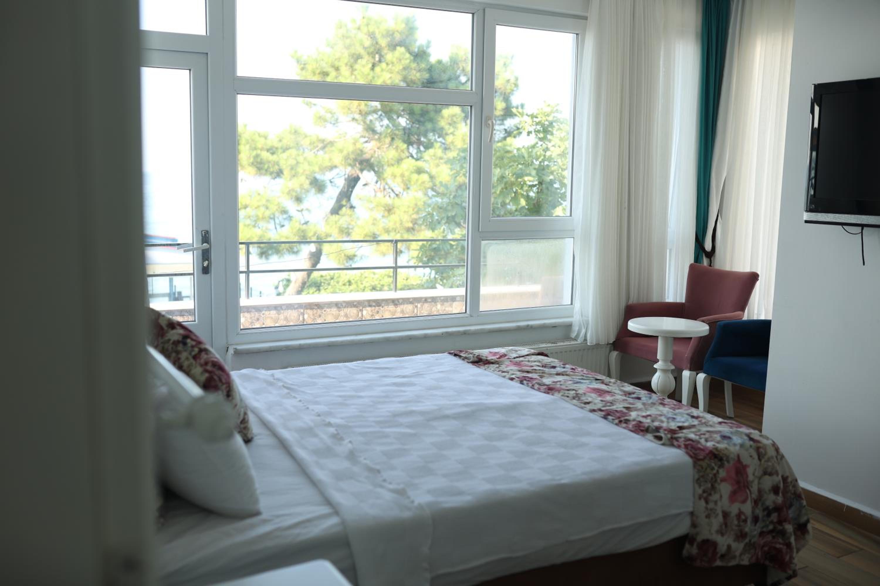 Sebile Hanim Sahil Otel 4/16