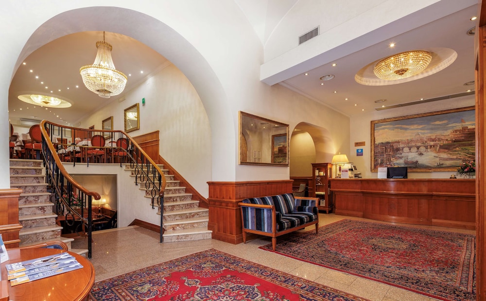 Hotel Raffaello, Sure Hotel Collection By Best Western 9/75