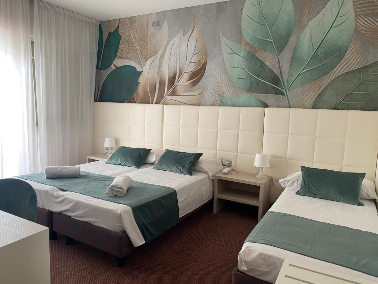 Hotel Eros 19/50