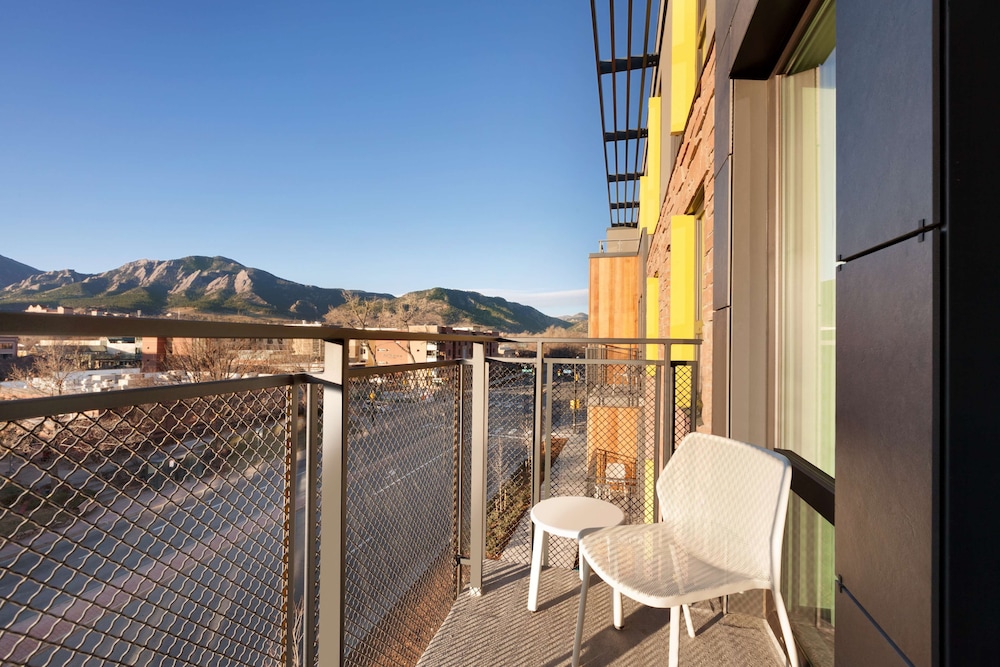 Embassy Suites By Hilton Boulder 20/51