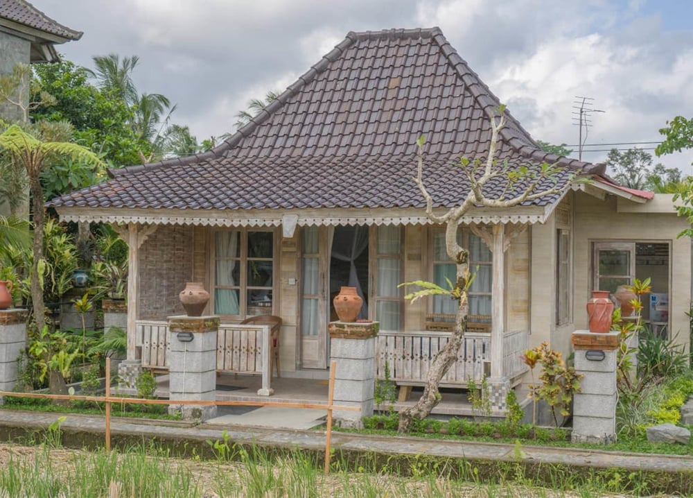 Uma Chaming Villas & Gym 4/32