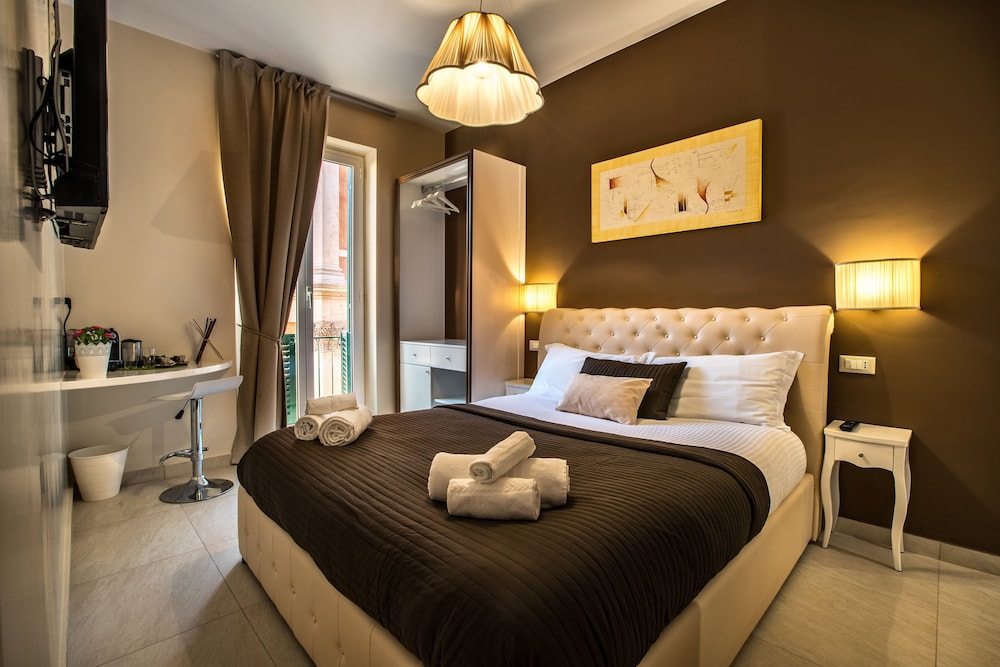 SUPERIOR, DOUBLE BED