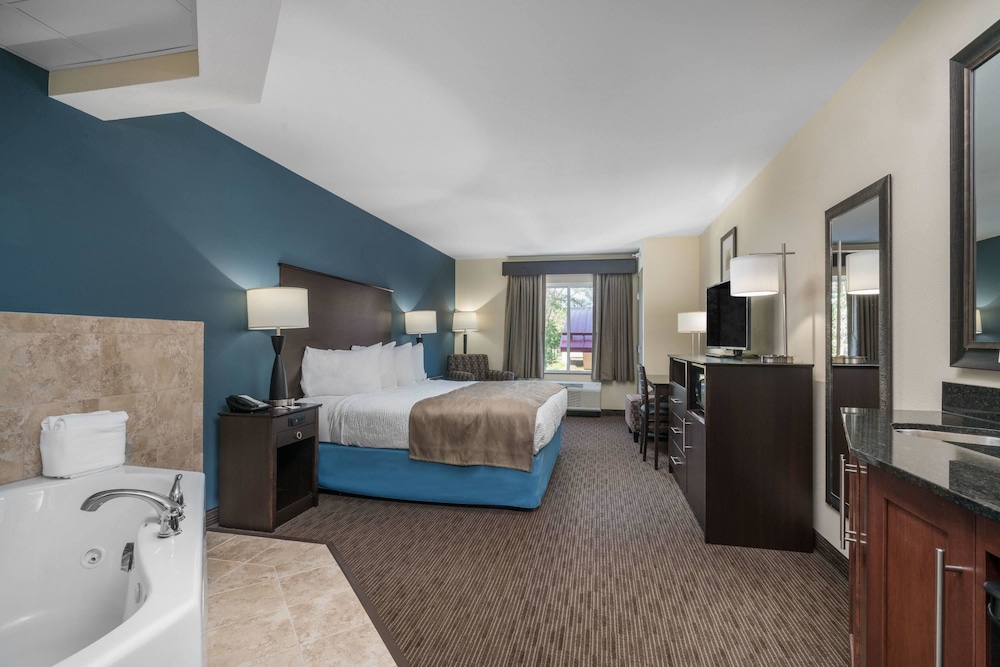 Americinn By Wyndham Winona 11/40