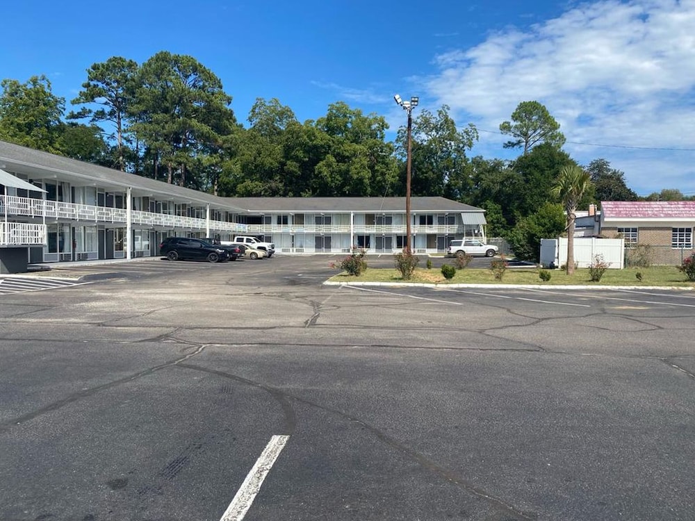 Baymont By Wyndham Cheraw 30/31