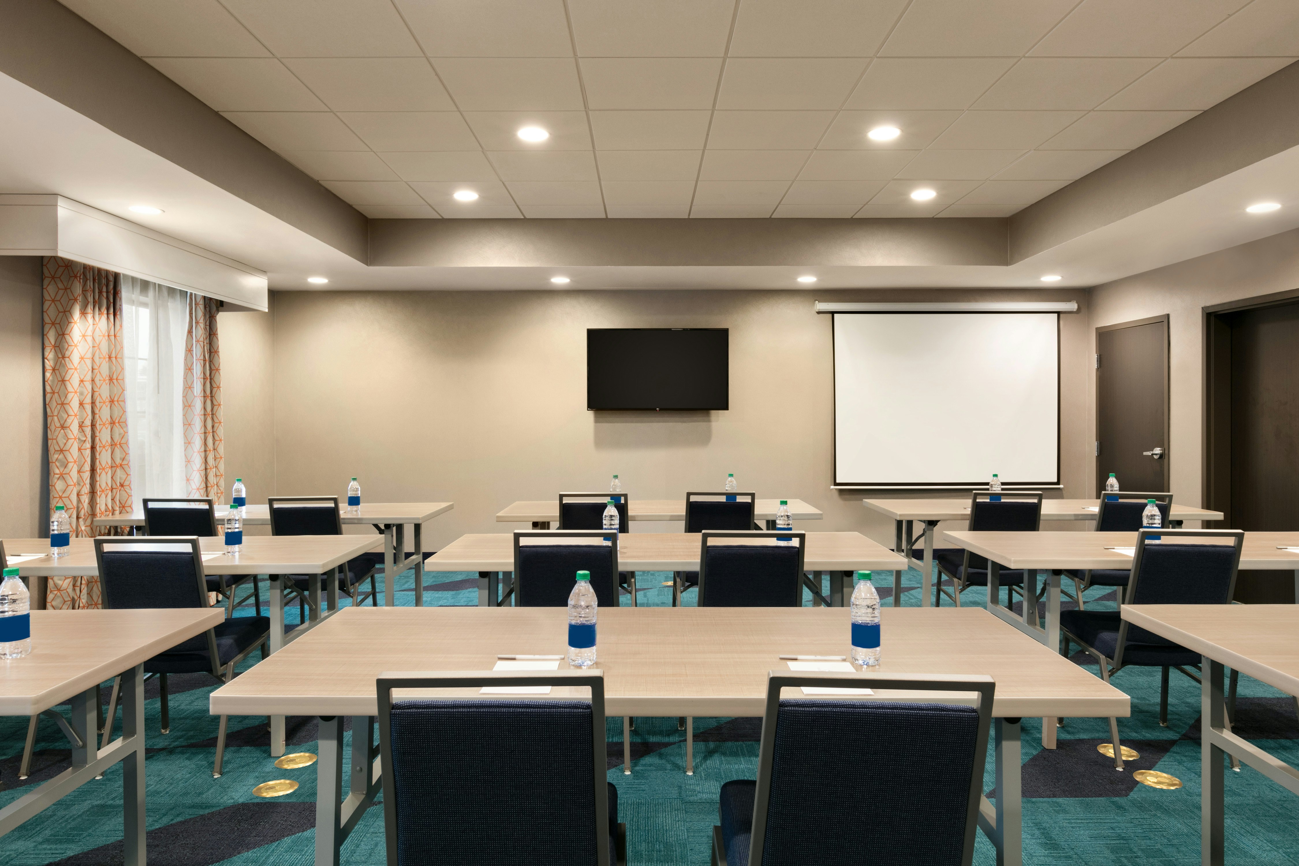 Hampton Inn Kernersville 54/68
