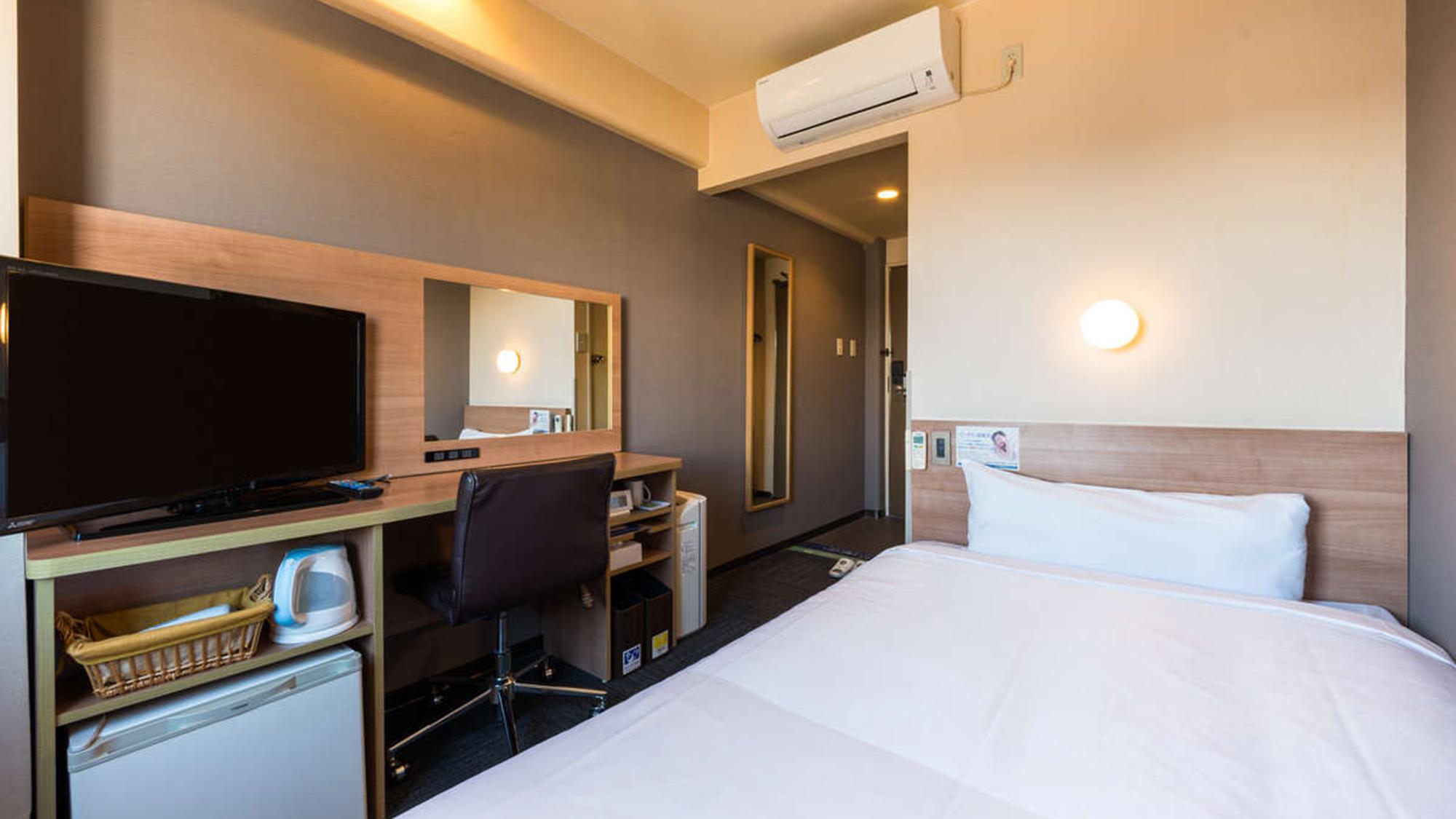 Semi Room, Standard, Semi Double Bed, Smoking