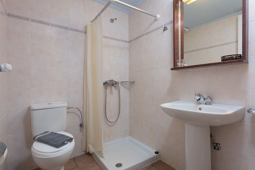 Vlycha Beach Studios & Apartments 21/71