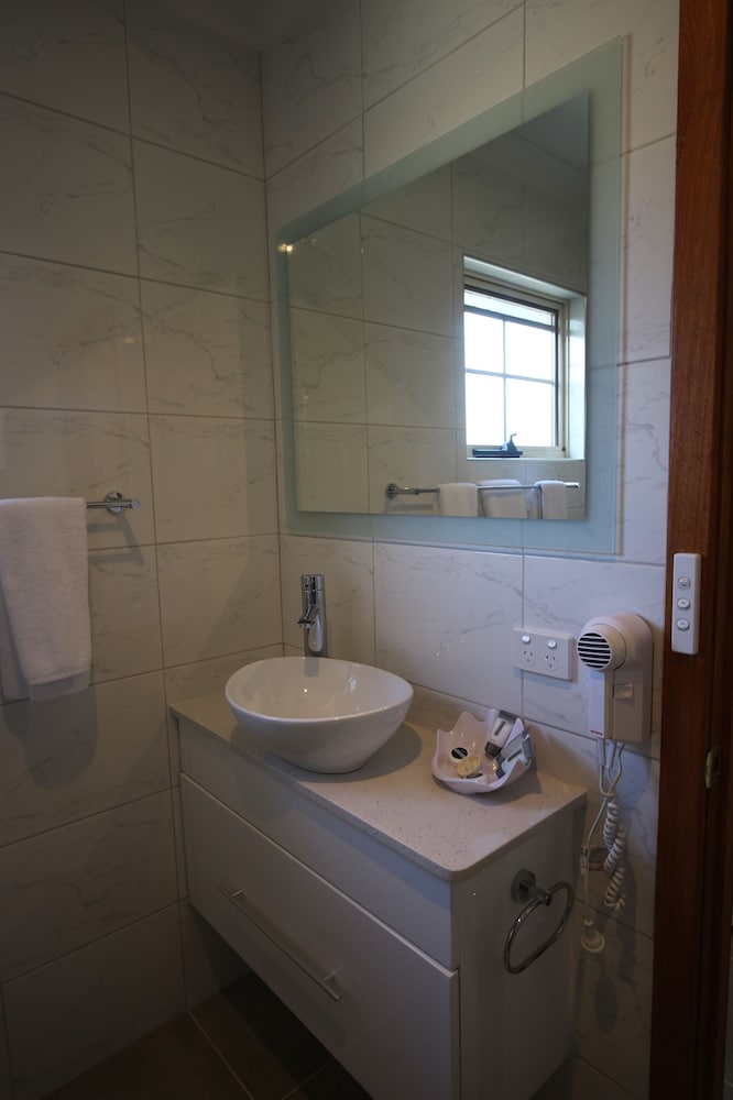 2 Bedrooms, Swan, Family, Cottage 5/6