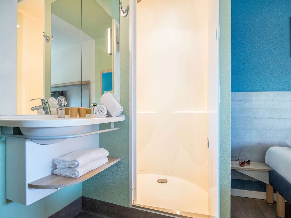 ibis budget Pertuis Portes du Luberon 10/65