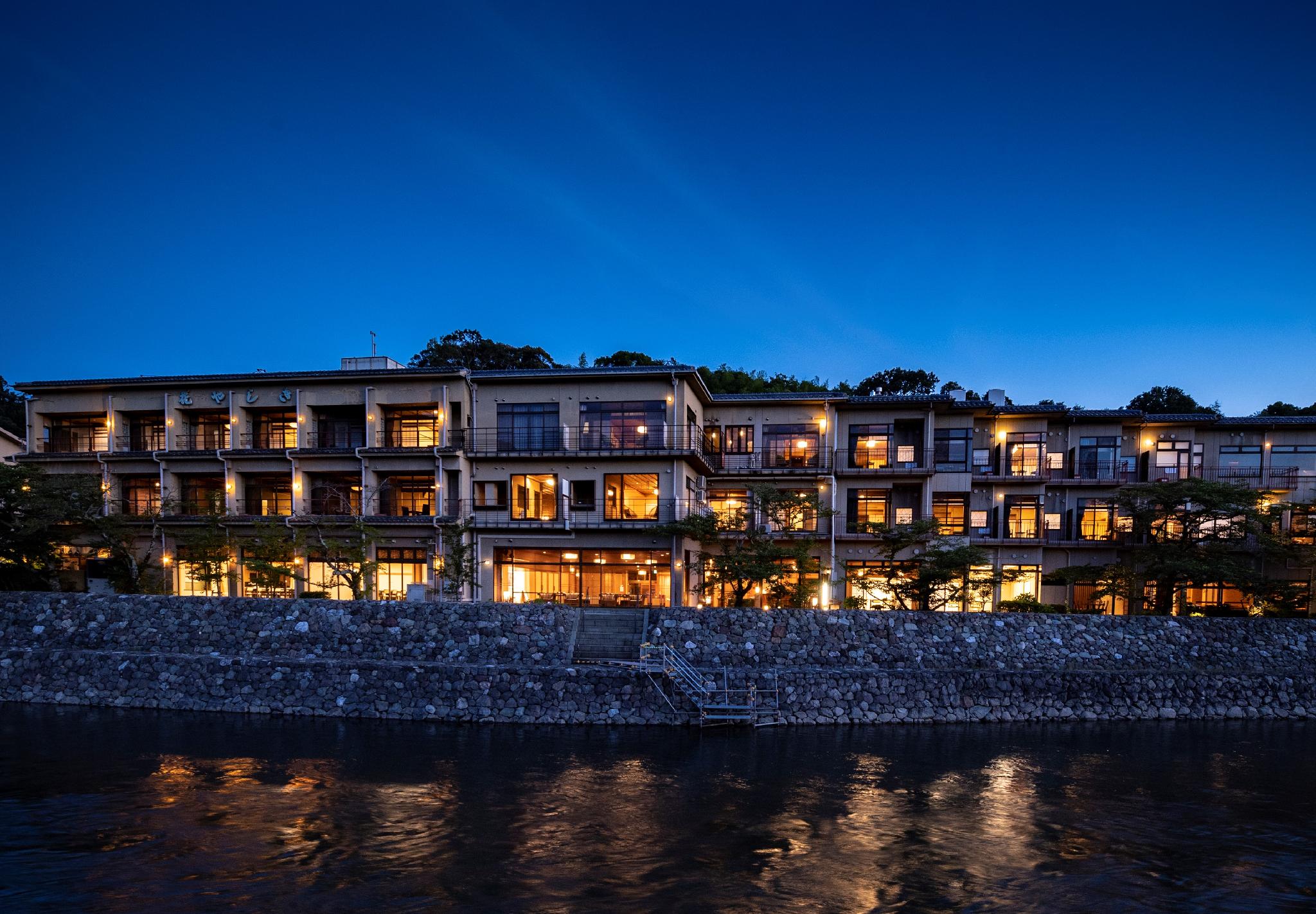 Suite, River View