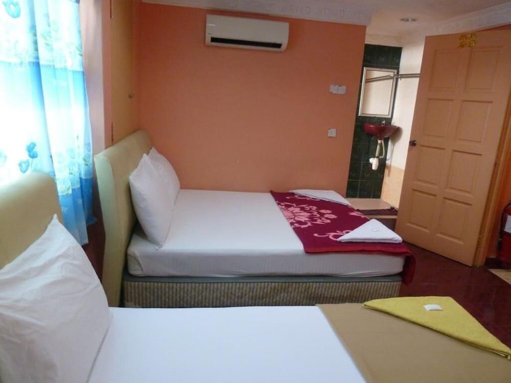 Batu Caves Budget Hotel 6/25