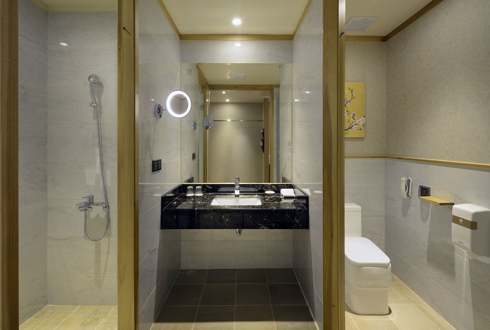 CHECK inn Select Tainan YongKang 15/60