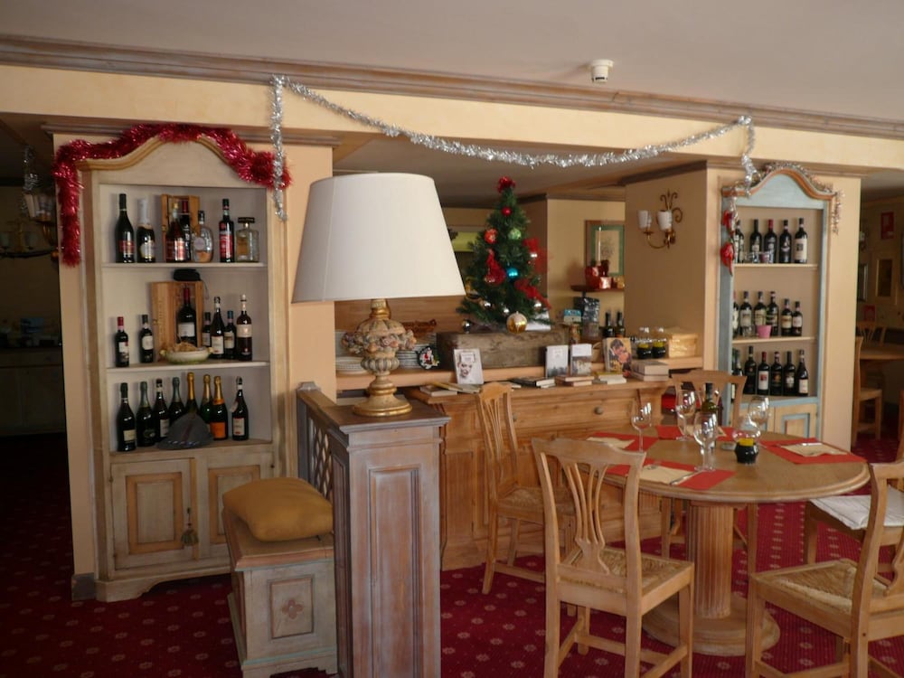 Hotel Residence Catturani 24/37