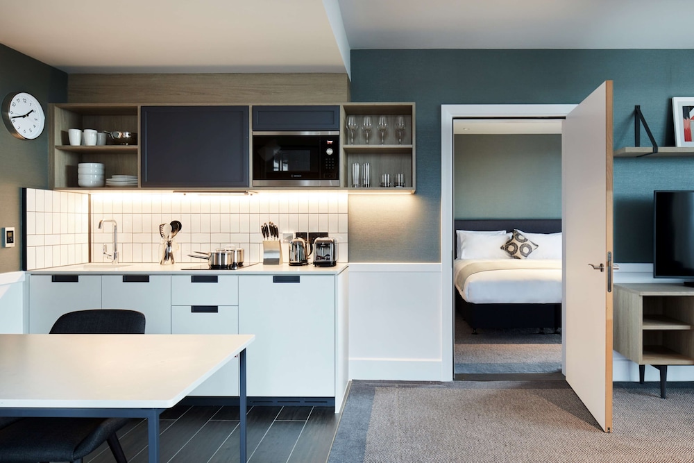 Hyatt House Manchester 54/66