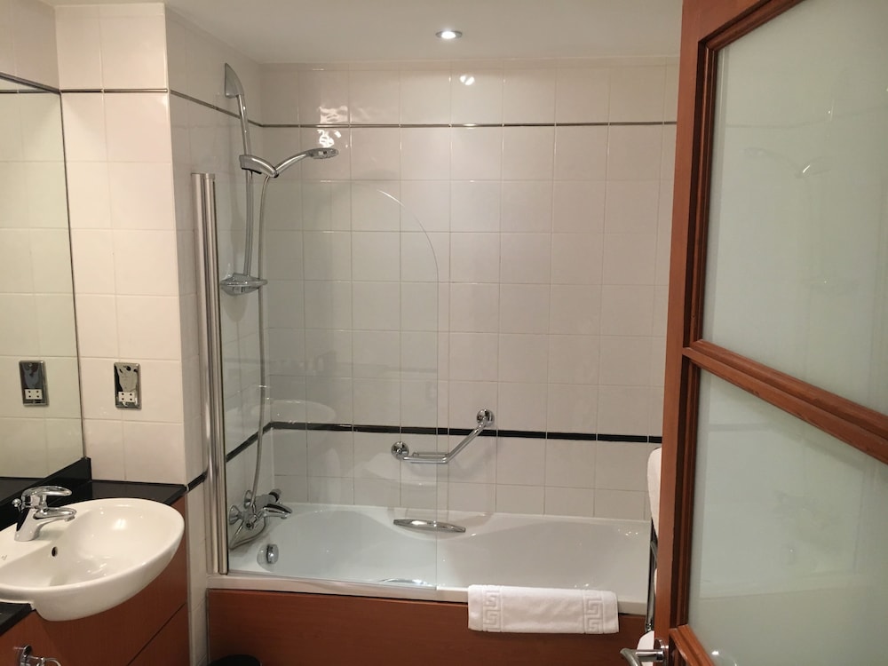 The Wild Pheasant Hotel and Spa 14/49
