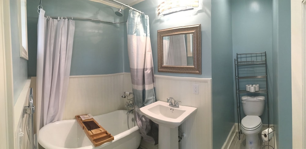 1912 Bed and Breakfast 16/59