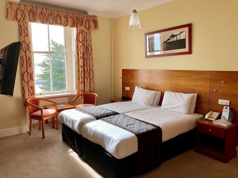 Marsham Court Hotel 25/78