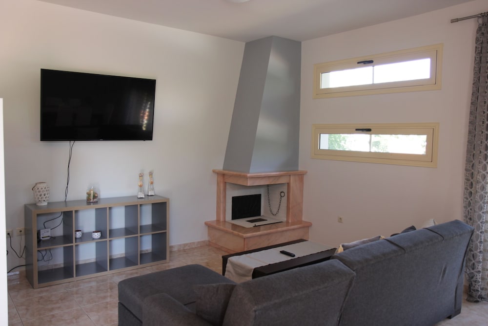 Platoni Elite Apartments 24/50