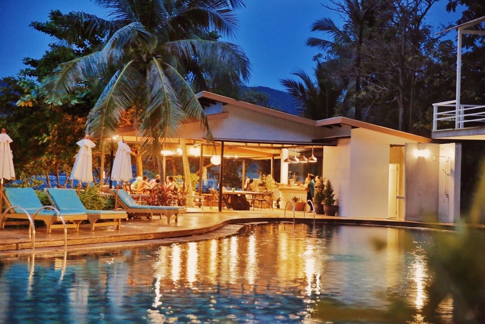 Resolution Resort 67/71