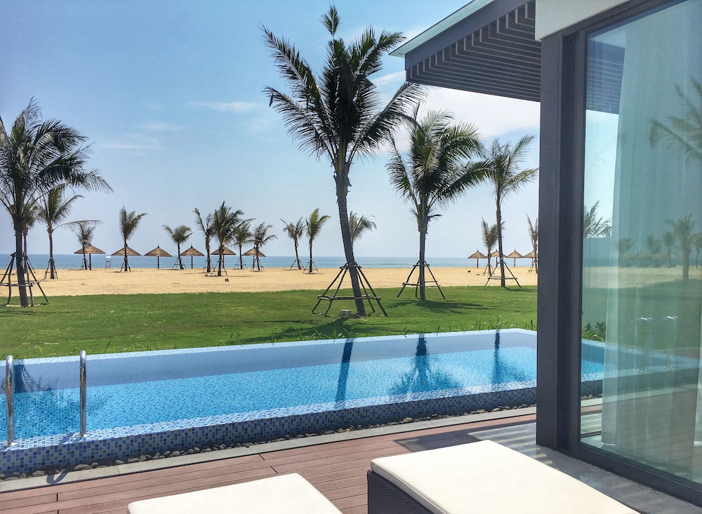 Vinpearl Resort and Golf Nam Hoi An 35/78