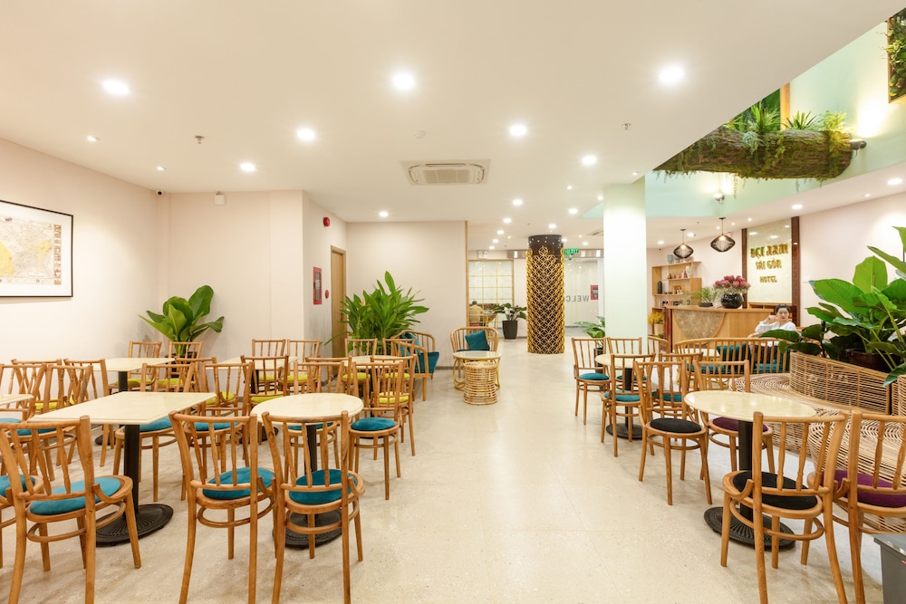 Dai Nam Sai Gon Hotel 42/50