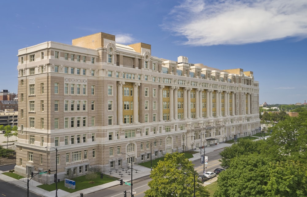 Hyatt House Chicago Medical University district 3/37