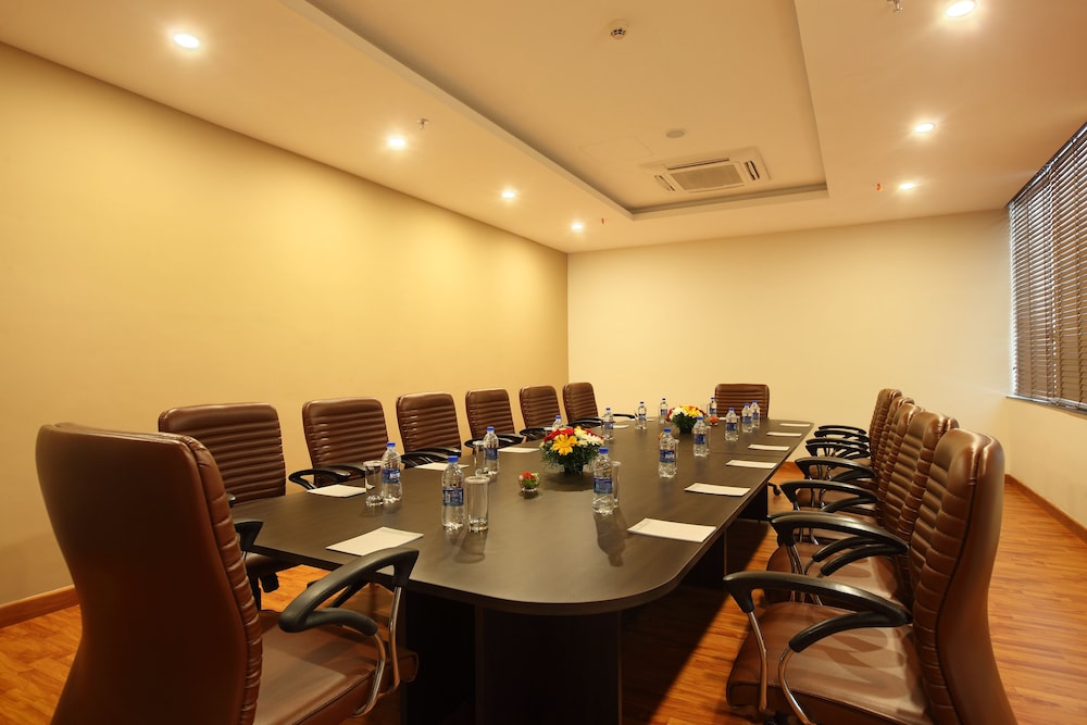 Starlit Suites Kochi 38/38