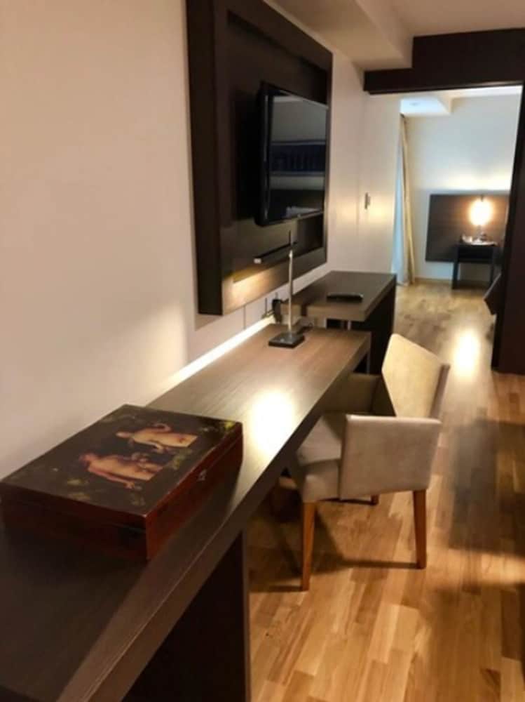 Caseros 248 Hotel 29/42