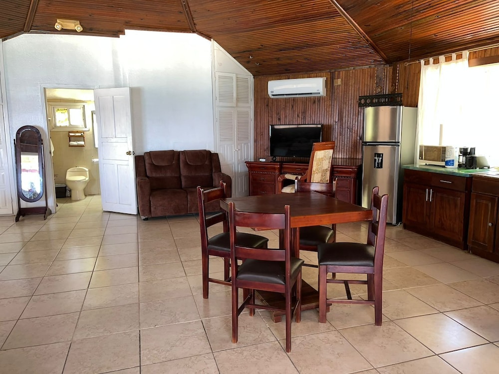 Foster's West Bay Resort 53/69