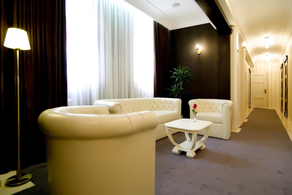 Villa Rossa Hotel 29/34
