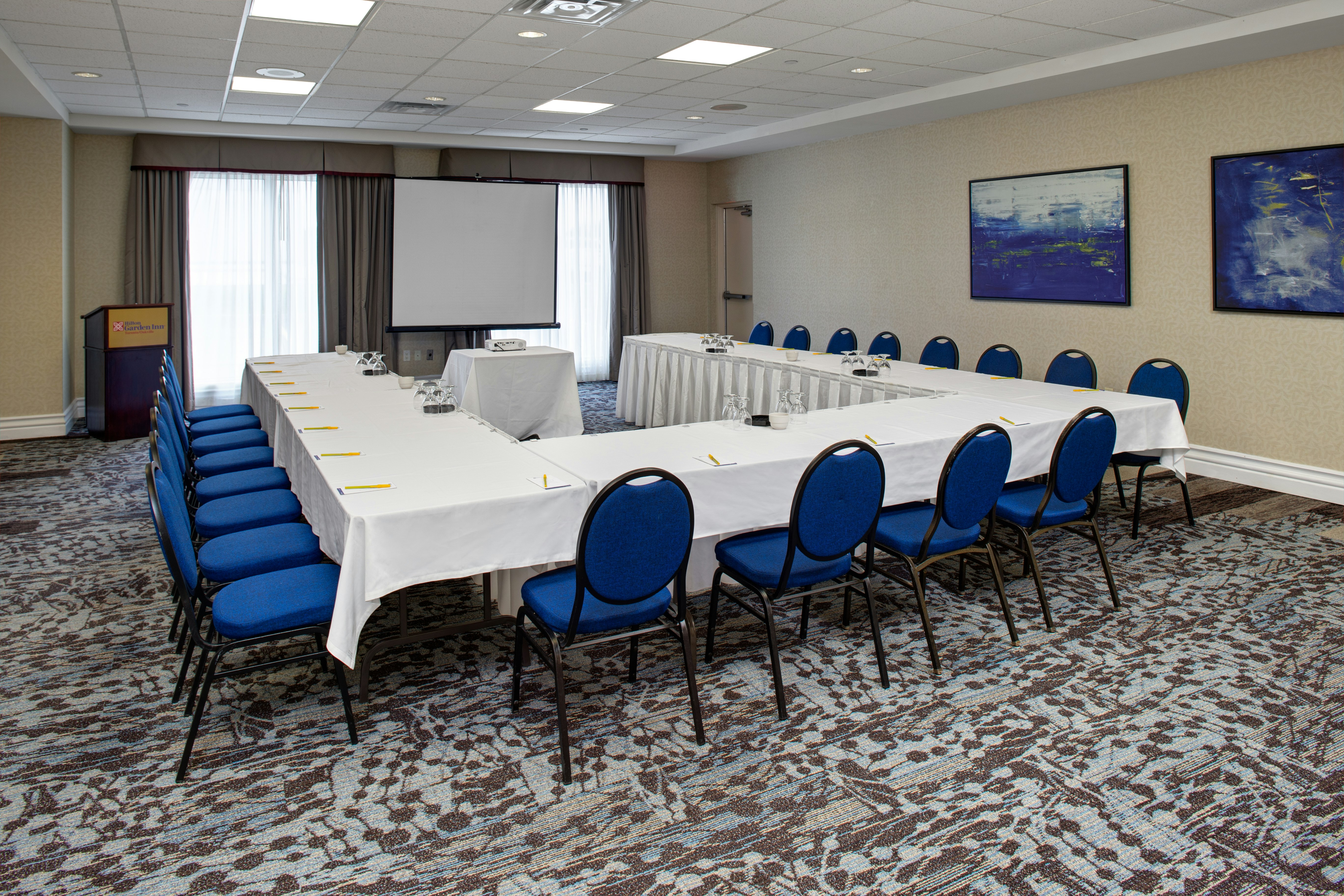 Hilton Garden Inn Toronto/Oakville 34/40