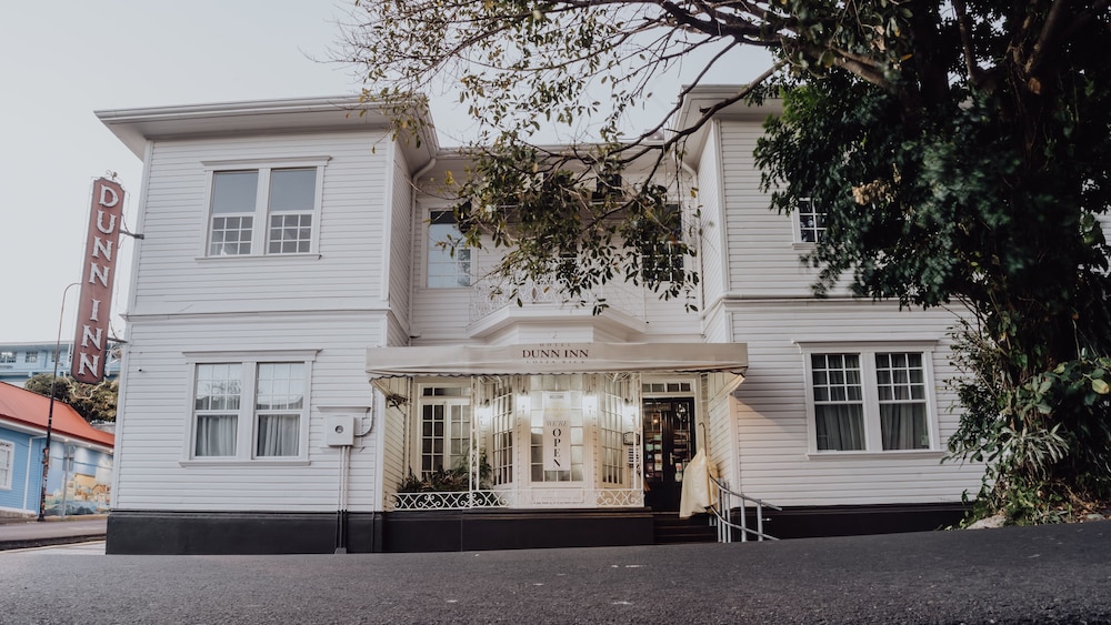 HOTEL DUNN INN 6/67
