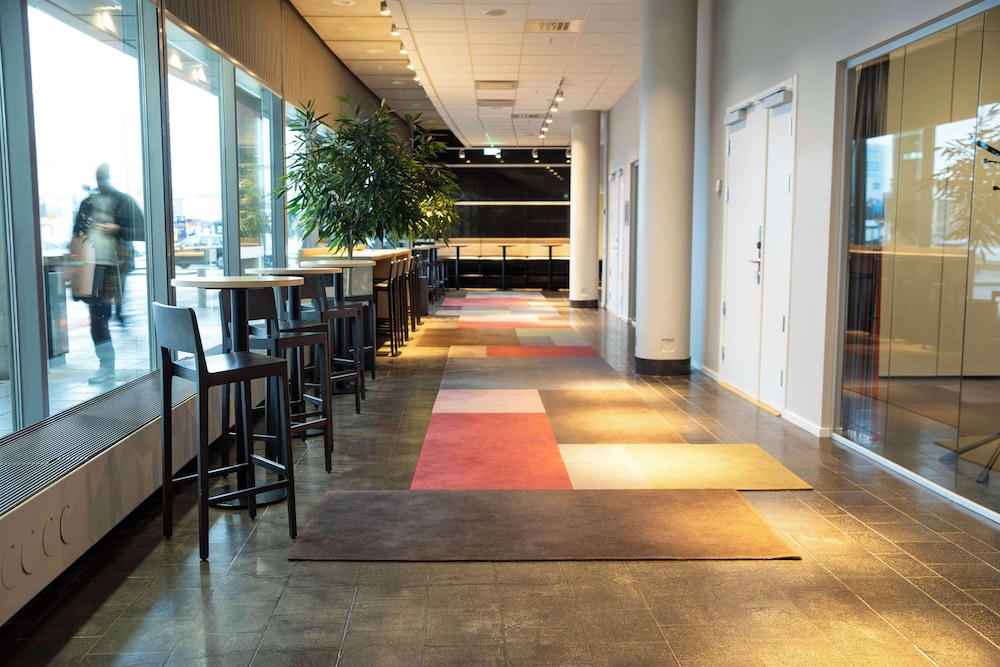 Radisson Blu Airport Terminal Hotel, Stockholm Arlanda Airport 44/50