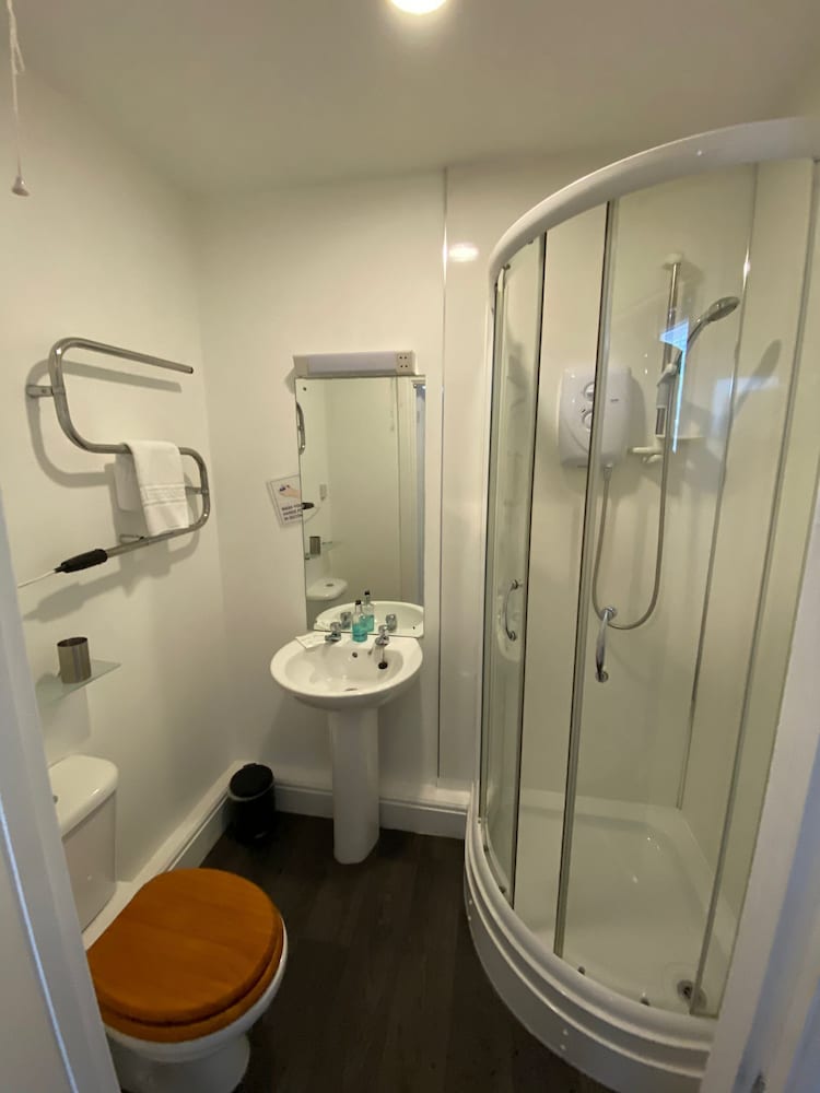 Ambleside Central - Guest House 37/45