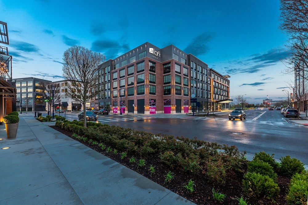 Aloft Columbus Easton 6/38