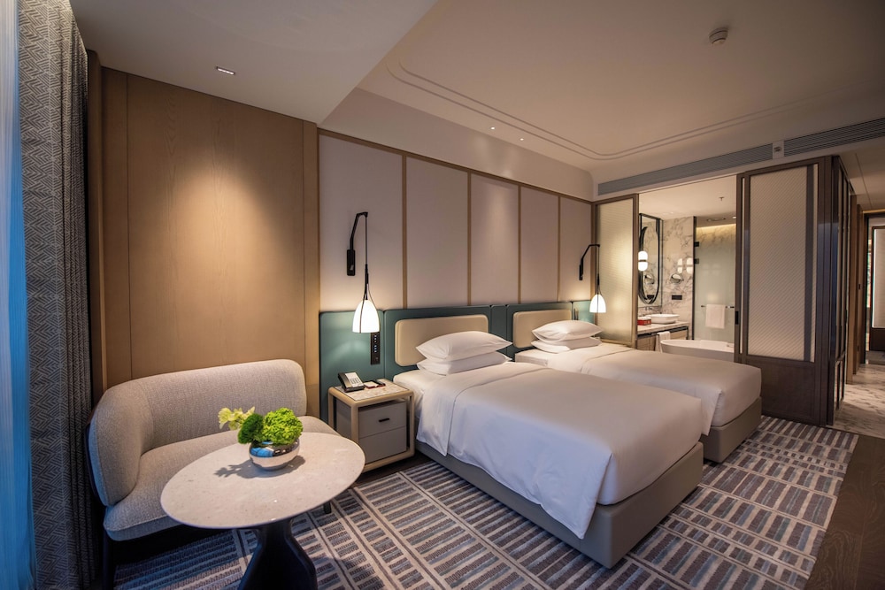 Hyatt Regency Zhuhai Gongbei 13/45
