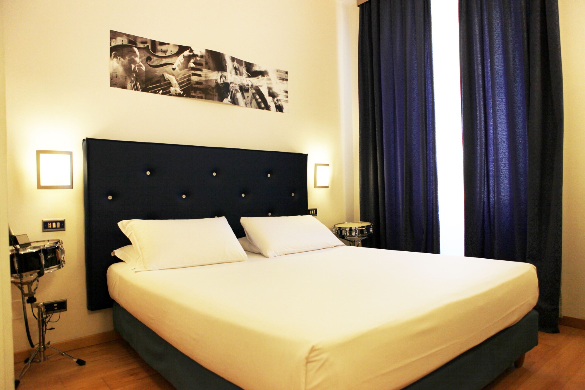 ECONOMY, DOUBLE BED
